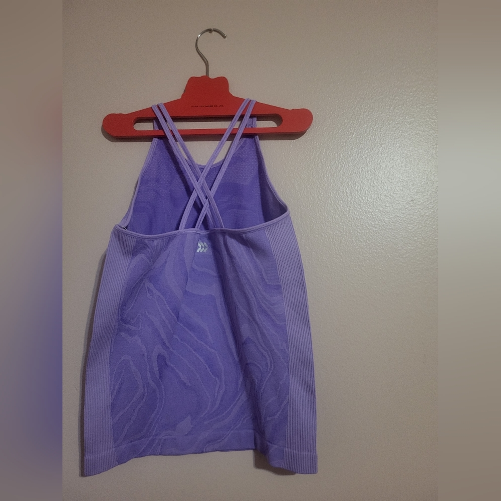 All in Motion seamless tank - Picture 3 of 3